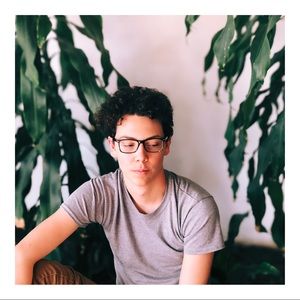 Meet your Posher, Joshua